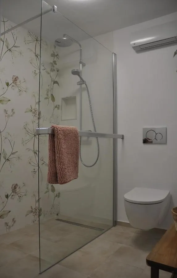 Boutique B&B El Refugio Alcaucín Bed and breakfast