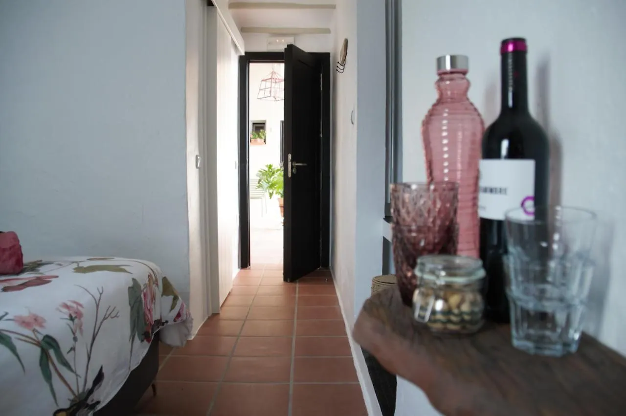 Boutique B&B El Refugio Alcaucin Bed & Breakfast